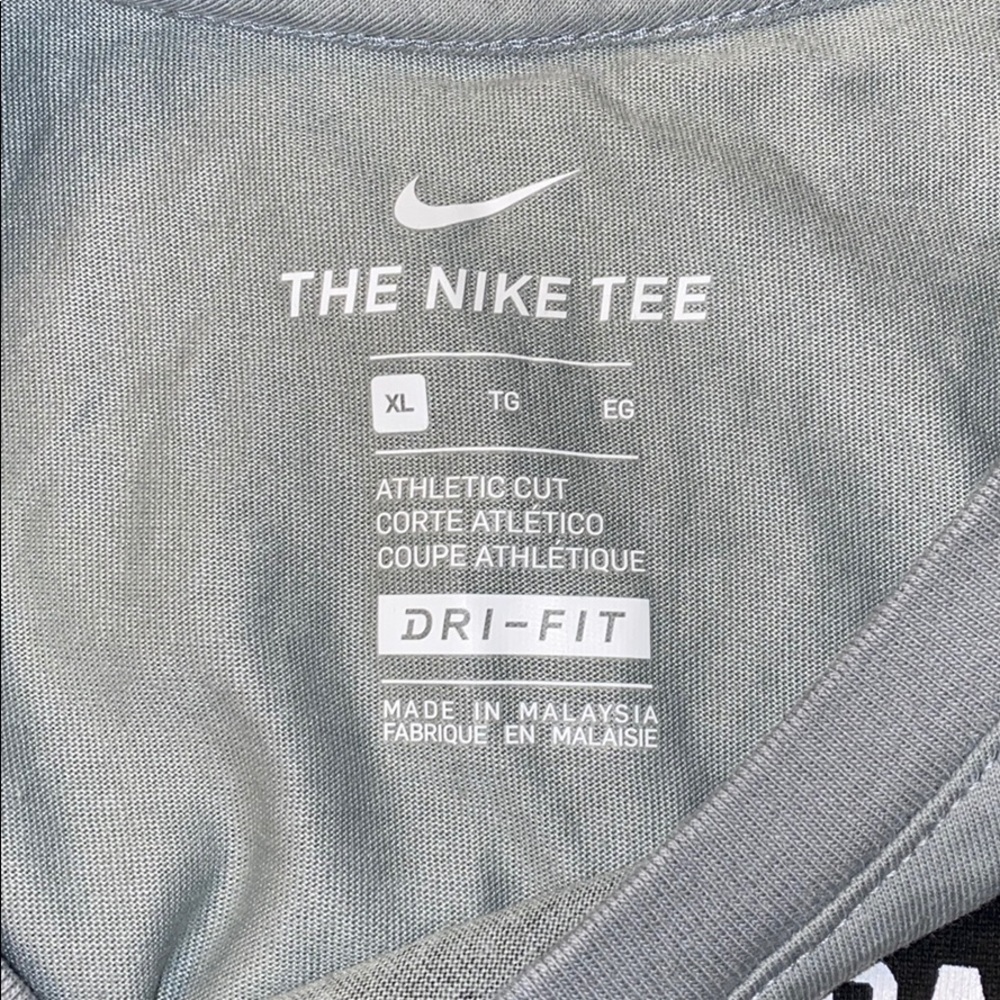 Men’s Nike t-shirt - Picture 3 of 3